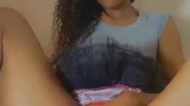 Nkele fingeringFat black nice pussy